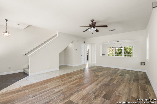 Listing photo id 6 for 15125 Flying Circle