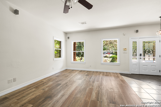 Listing photo id 7 for 15125 Flying Circle
