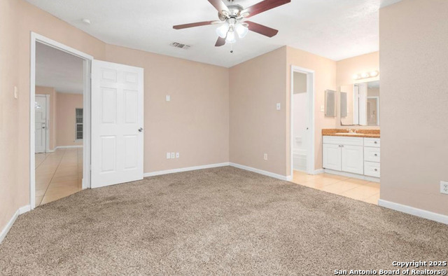 Listing photo id 9 for 4530 Quailgate