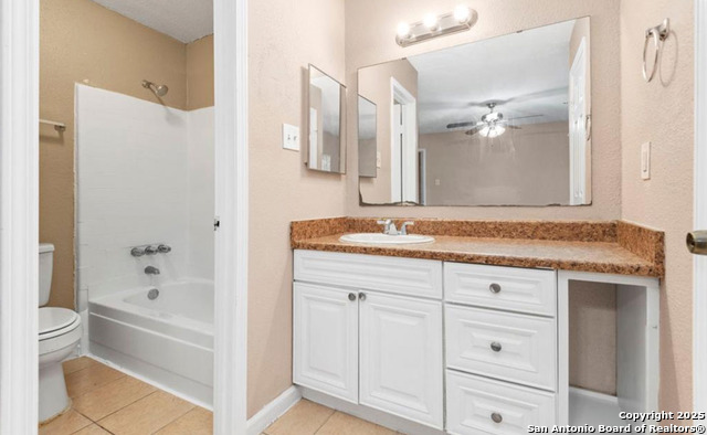 Listing photo id 10 for 4530 Quailgate