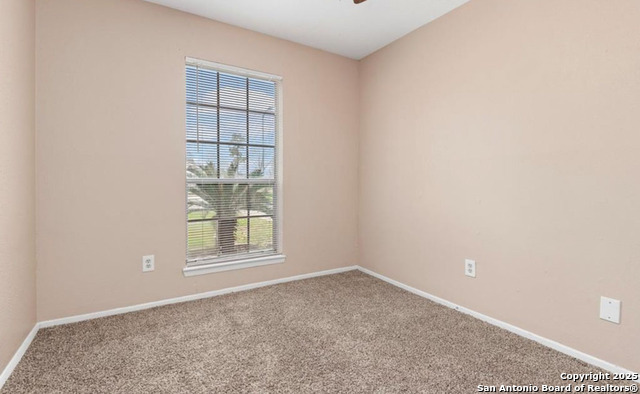 Listing photo id 11 for 4530 Quailgate