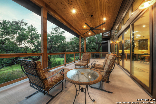 Image 33 of 66 For 1855 Texas Oaks
