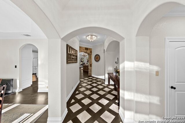 Listing photo id 8 for 1409 Glenwood Loop