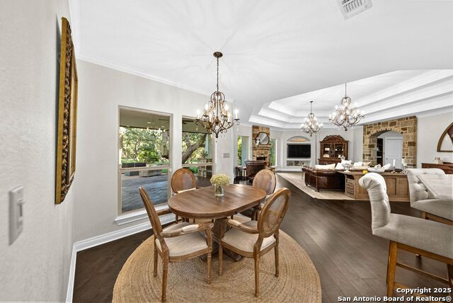 Listing photo id 18 for 1409 Glenwood Loop