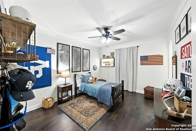 Listing photo id 24 for 1409 Glenwood Loop