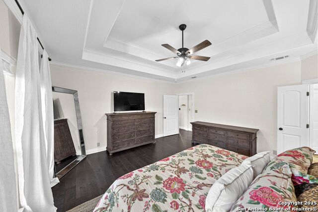 Listing photo id 28 for 1409 Glenwood Loop