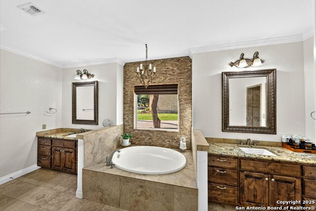 Listing photo id 29 for 1409 Glenwood Loop