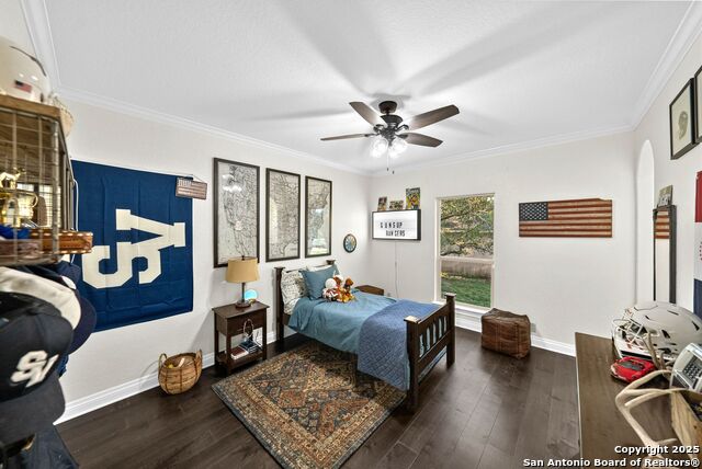 Listing photo id 41 for 1409 Glenwood Loop