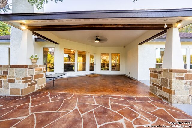 Listing photo id 54 for 1409 Glenwood Loop