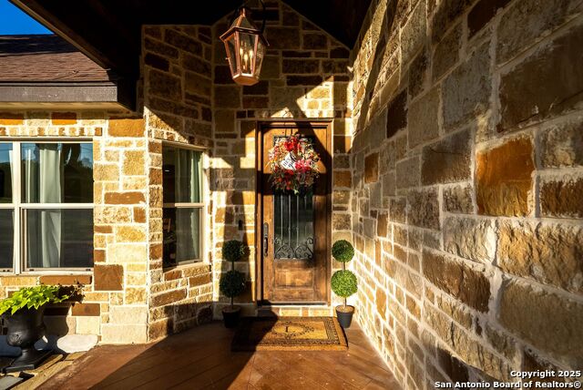 Listing photo id 7 for 1409 Glenwood Loop