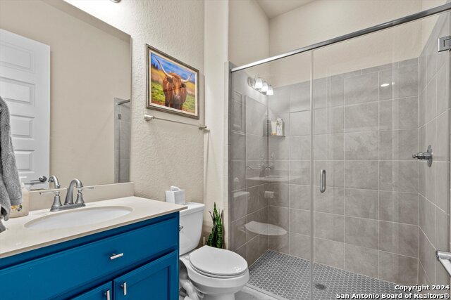Listing photo id 10 for 423 Bridle Trl