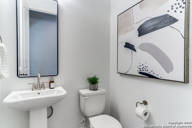 Image 13 of 35 For 7903 Ashfield Way