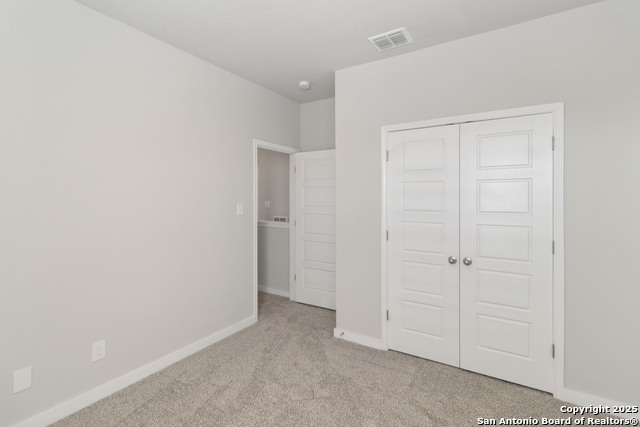 Listing photo id 25 for 445 Cross Barn Blvd