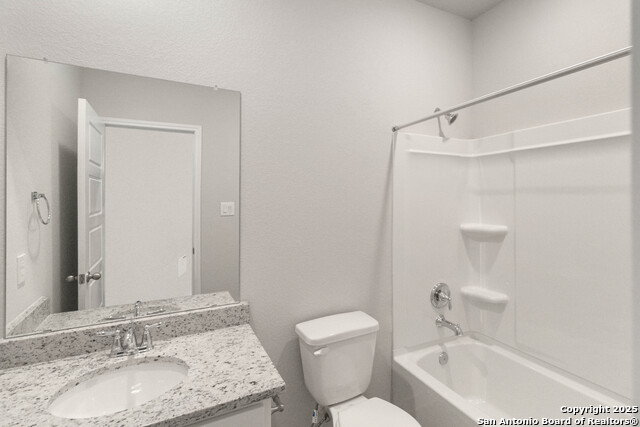 Listing photo id 26 for 445 Cross Barn Blvd