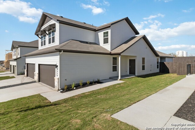 Listing photo id 1 for 445 Cross Barn Blvd