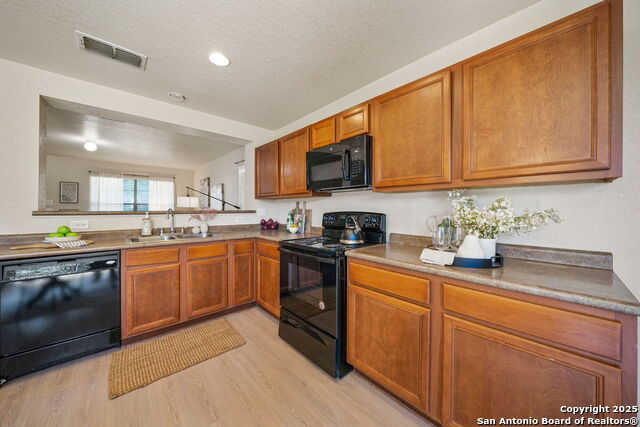 Image 10 of 17 For 6626 Rosewood Crst