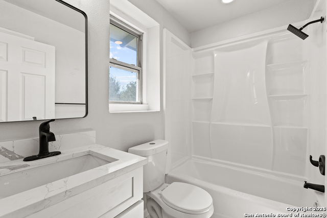 Image 16 of 26 For 2630 Kings Hwy W