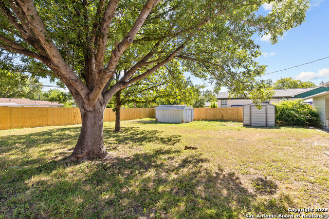 Image 24 of 26 For 2630 Kings Hwy W