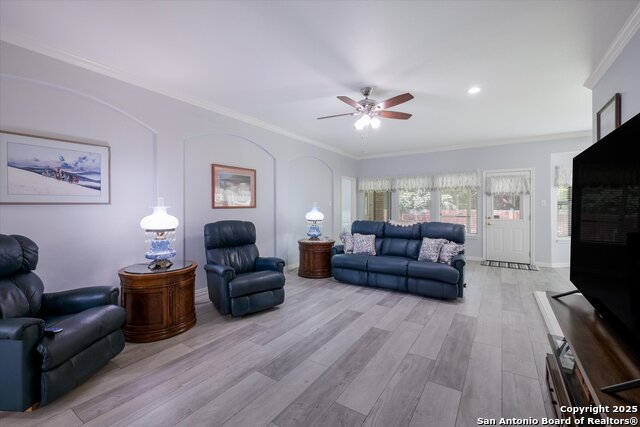 Image 9 of 19 For 3415 Stallion Creek