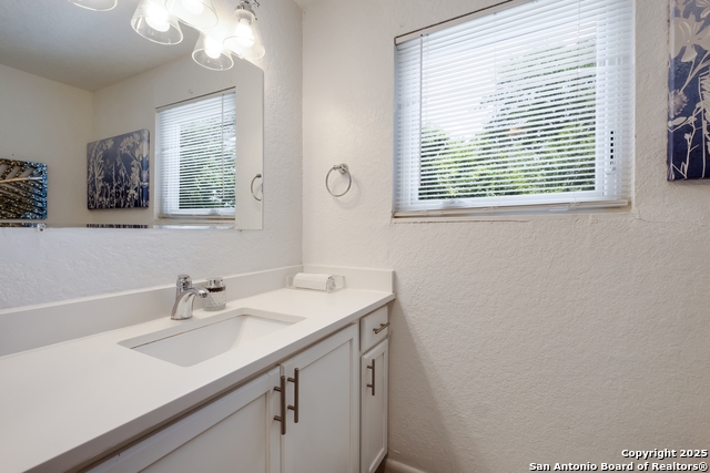 Image 17 of 28 For 126 Zachry  