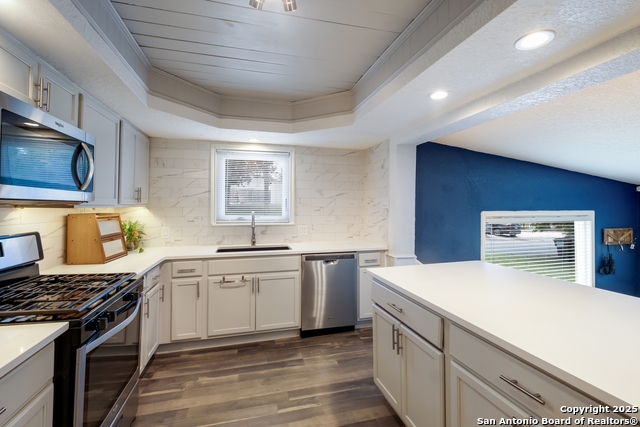 Image 9 of 28 For 126 Zachry  