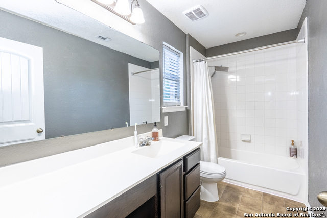 Image 32 of 49 For 13335 Chalk Hl