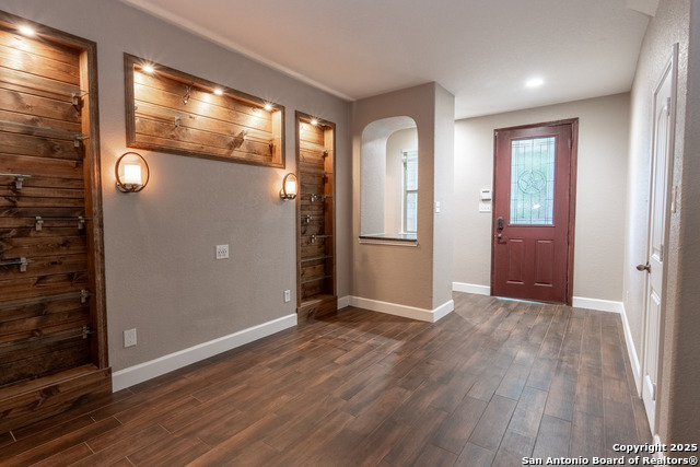 Image 4 of 49 For 13335 Chalk Hl