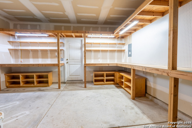 Image 41 of 49 For 13335 Chalk Hl