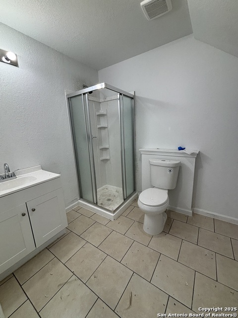 Listing photo id 12 for 3038 Salinas