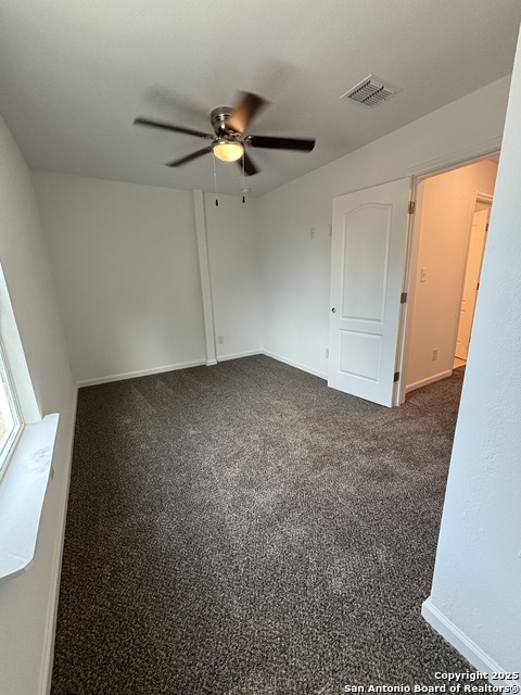 Listing photo id 15 for 3038 Salinas