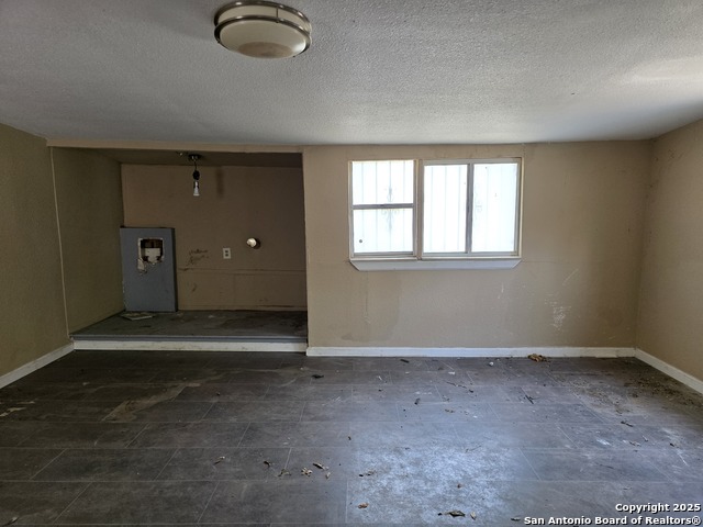 Image 10 of 12 For 629 Westwood