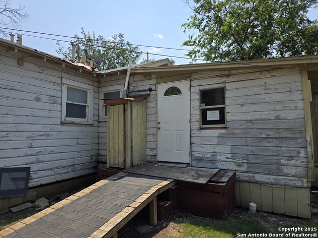 Image 11 of 12 For 629 Westwood