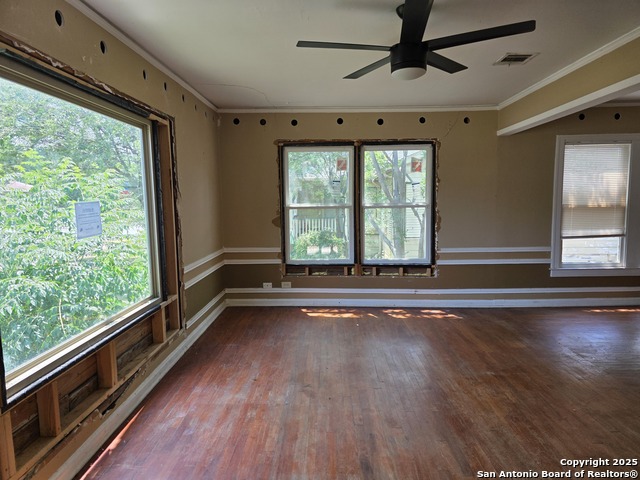 Image 3 of 12 For 629 Westwood