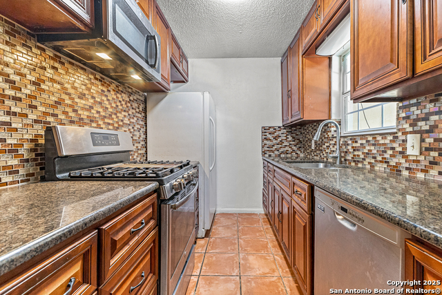 Image 5 of 23 For 5935 Highfield