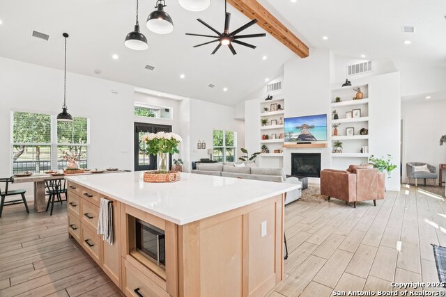 Image 16 of 43 For 11260 Beverly Hills