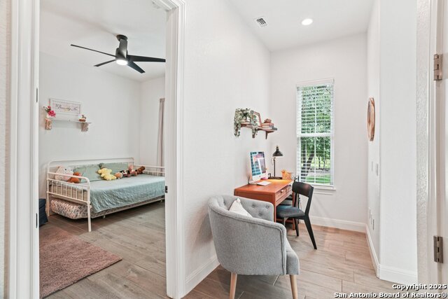 Image 19 of 43 For 11260 Beverly Hills