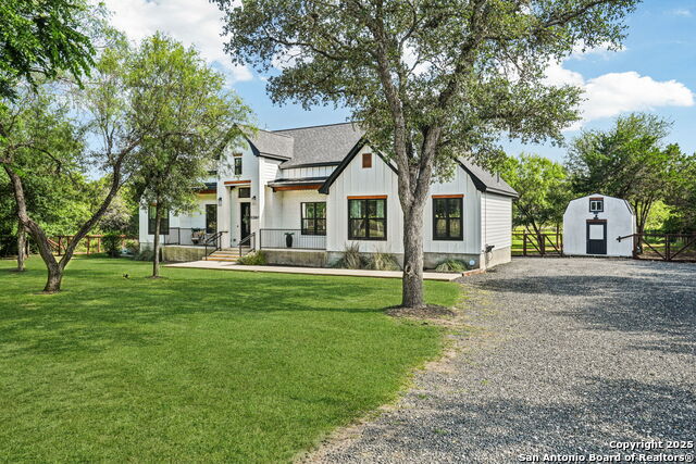 Image 2 of 43 For 11260 Beverly Hills