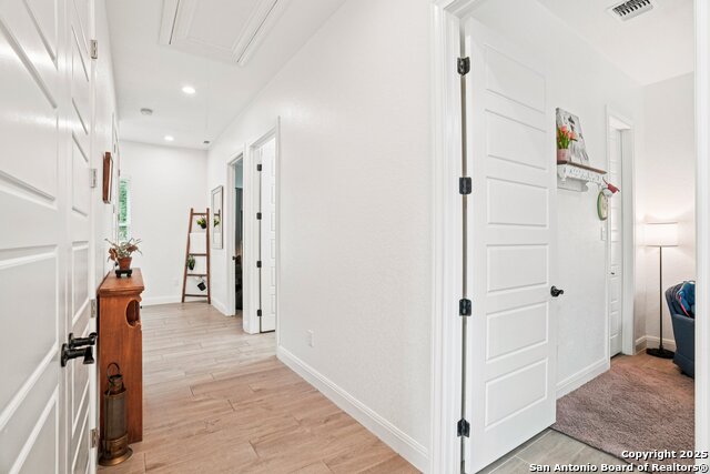 Image 20 of 43 For 11260 Beverly Hills