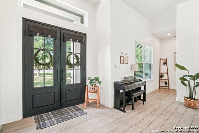 Image 4 of 43 For 11260 Beverly Hills