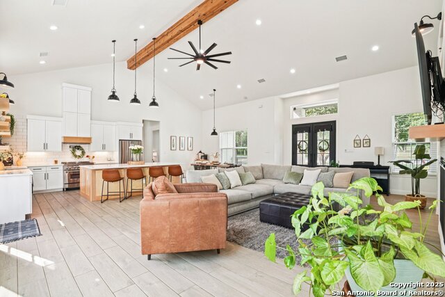 Image 9 of 43 For 11260 Beverly Hills