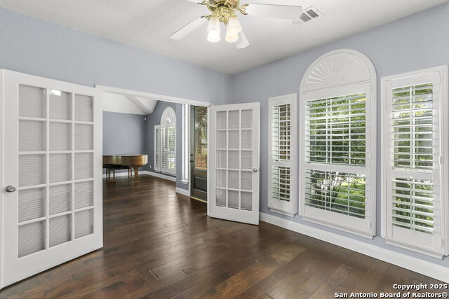 Image 13 of 47 For 26308 Reyglen
