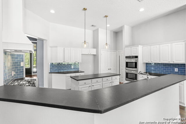 Image 16 of 47 For 26308 Reyglen