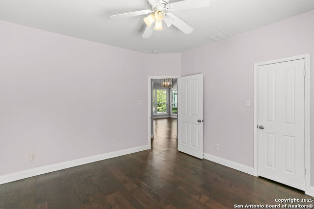 Image 36 of 47 For 26308 Reyglen
