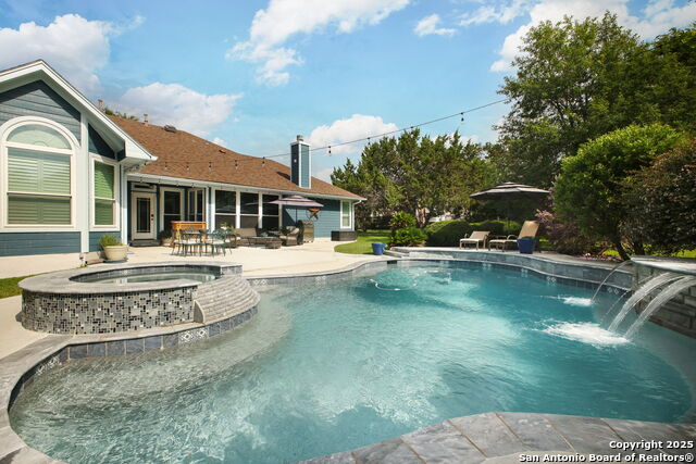 Image 40 of 47 For 26308 Reyglen
