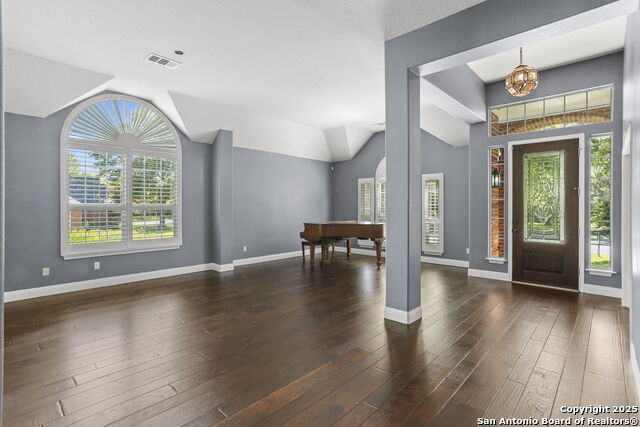 Image 8 of 47 For 26308 Reyglen