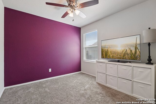 Listing photo id 8 for 10443 De Gonzalo Way