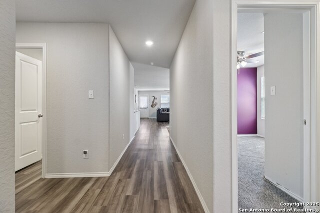 Listing photo id 13 for 10443 De Gonzalo Way