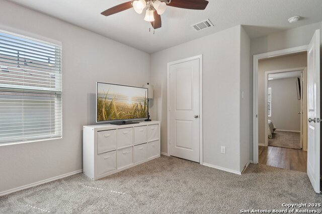 Listing photo id 15 for 10443 De Gonzalo Way