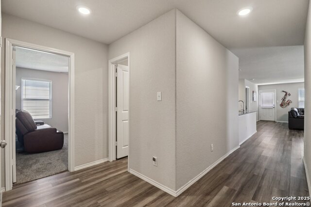 Listing photo id 19 for 10443 De Gonzalo Way