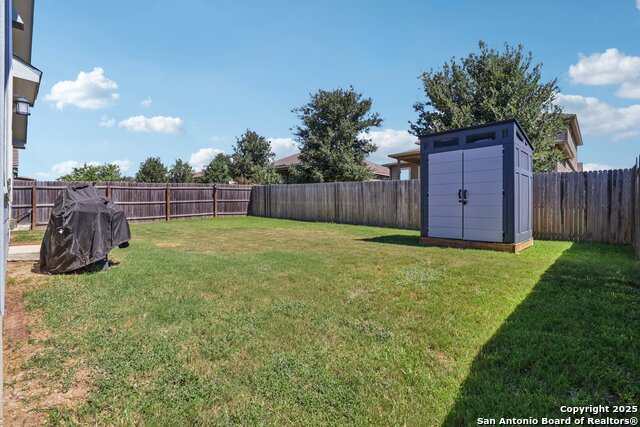 Listing photo id 21 for 10443 De Gonzalo Way